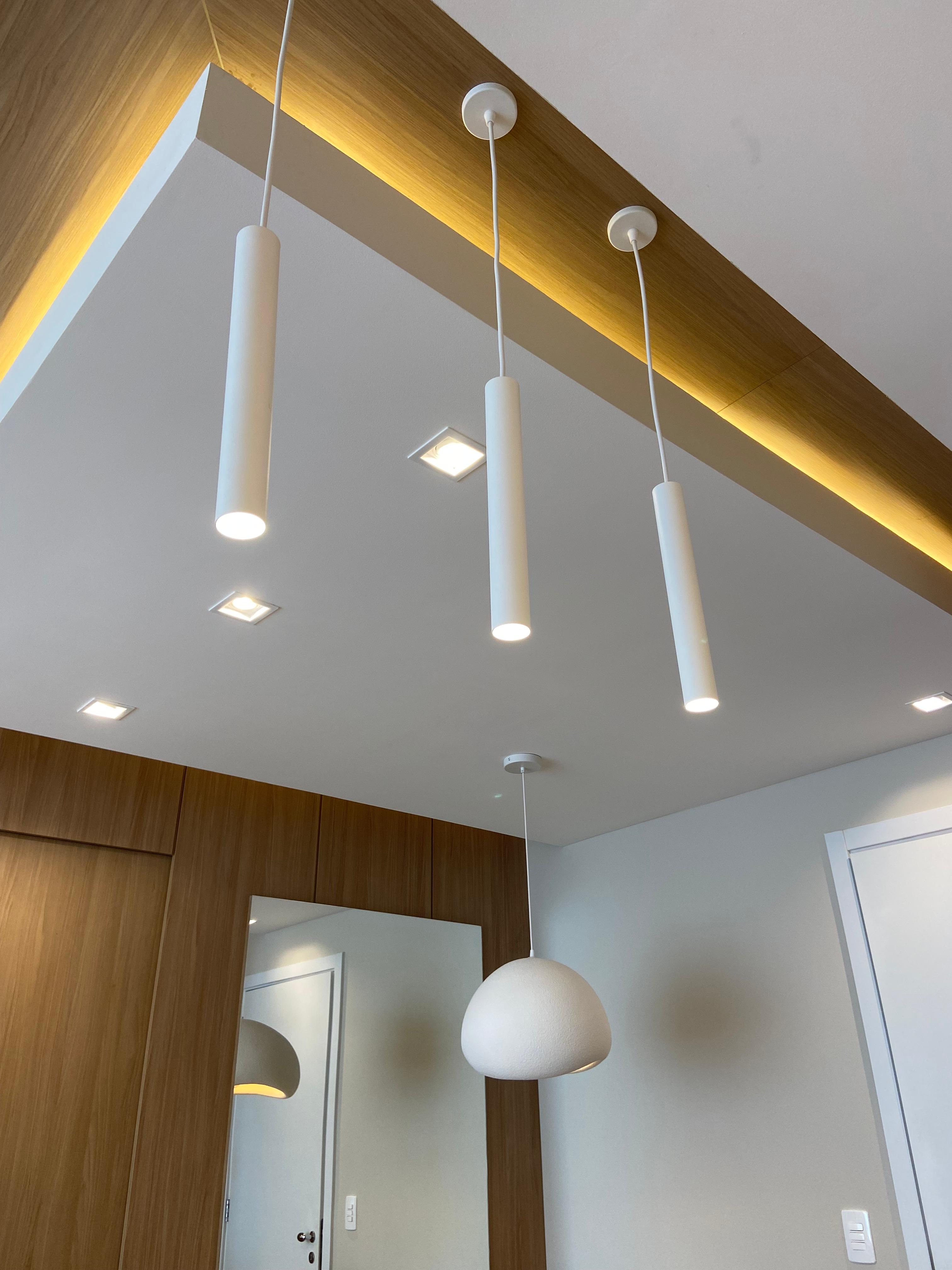 Detalhe de iluminação pendente